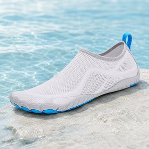 mesh upper detail